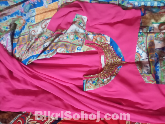 শাড়ি ও গাউন